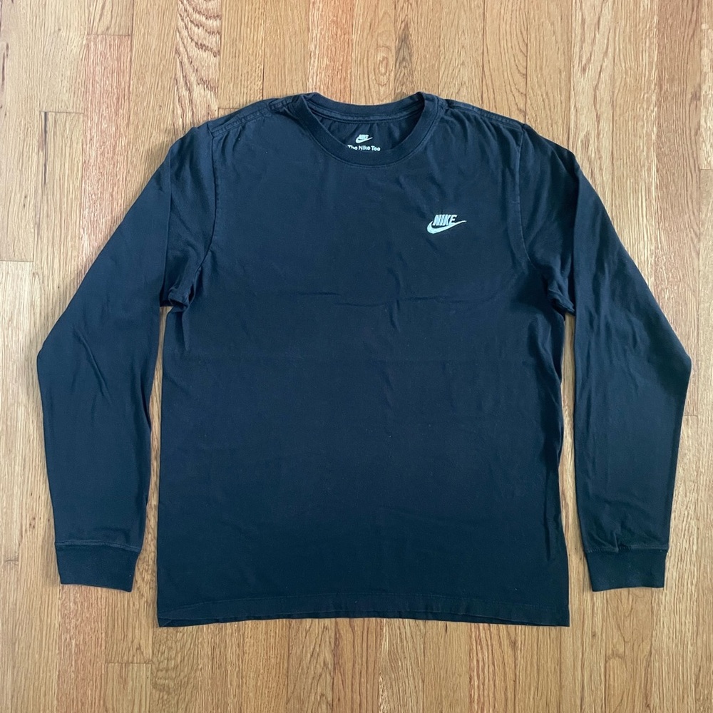 Nike Men’s Long Sleeve Shirt